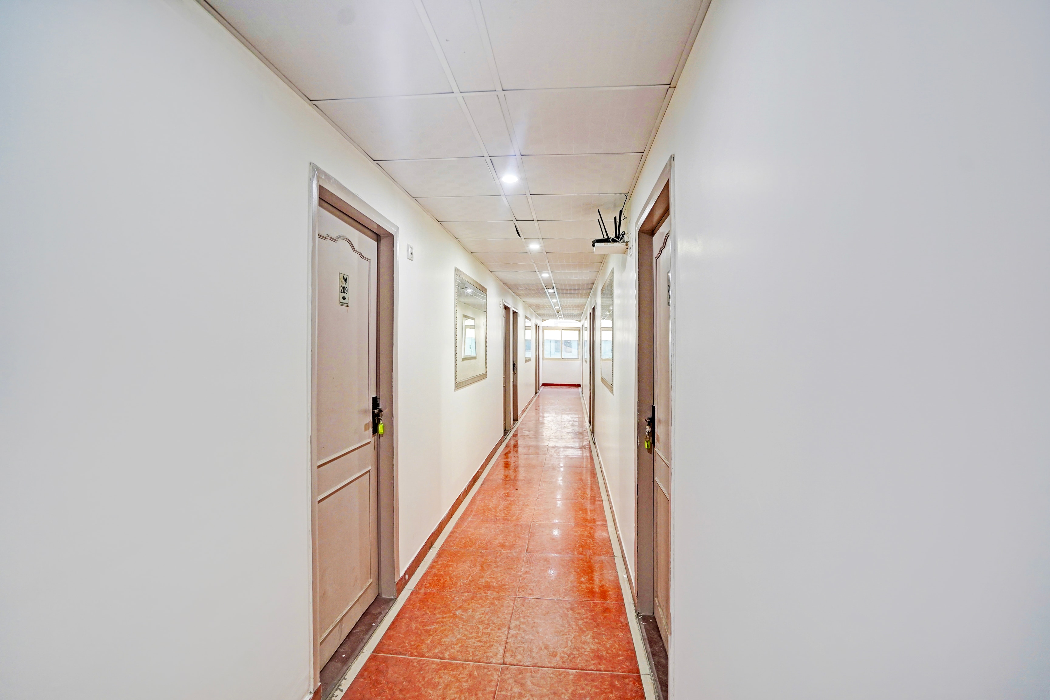 Super Townhouse Oak Nirman Nagar Mansarovar Formerly The Tulip Regency in Jaipur