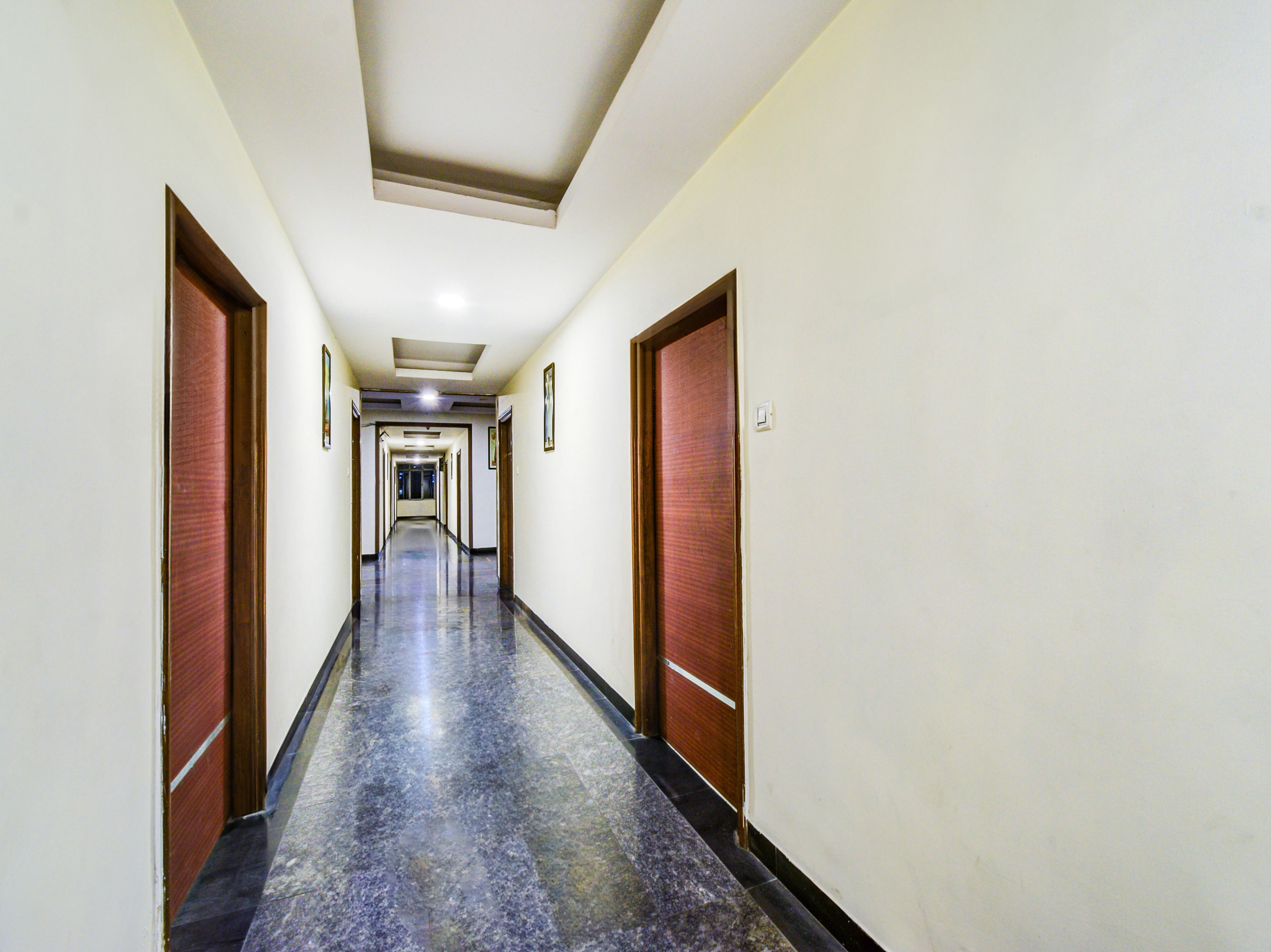 Super Townhouse Red Hills Lakdikapul Formerly Sitara Grand in Hyderabad