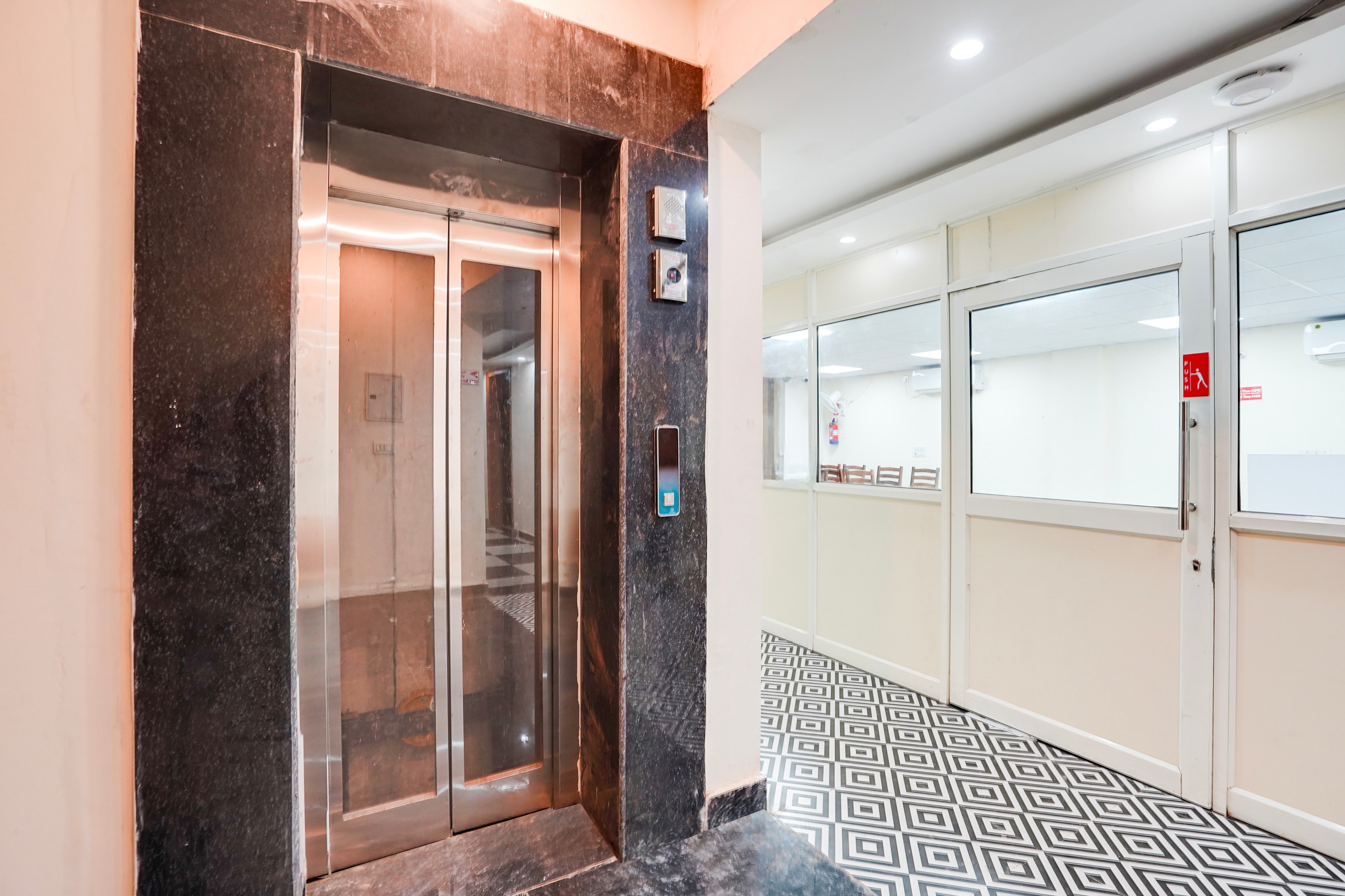 Super Townhouse Sector 121 Noida in Noida