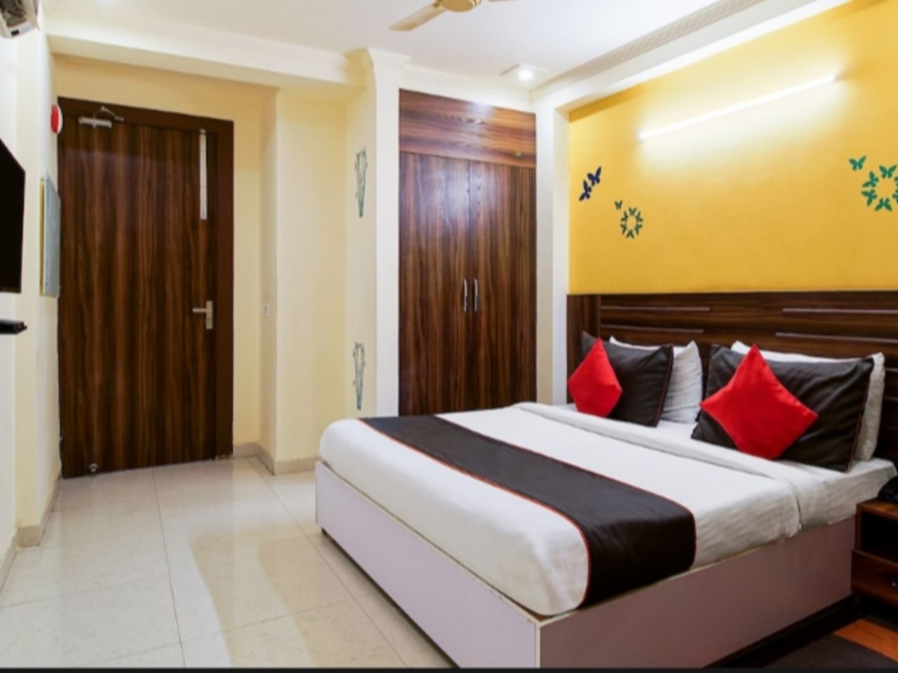 Hotel Ishtara Auberge in Delhi