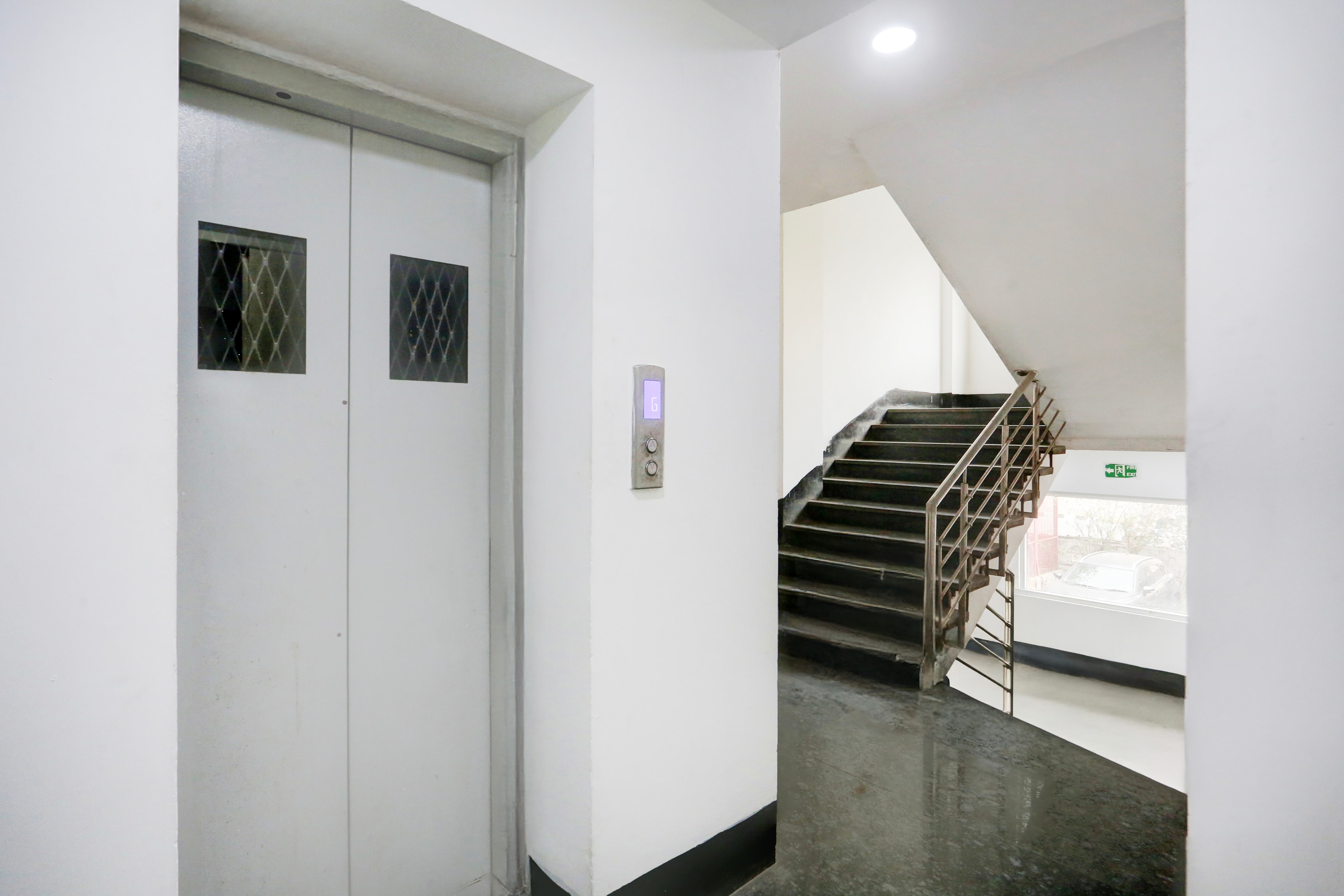 Super Townhouse Shahdara Near Yamuna Sports Complex Formerly Hotel Ipotel in Delhi