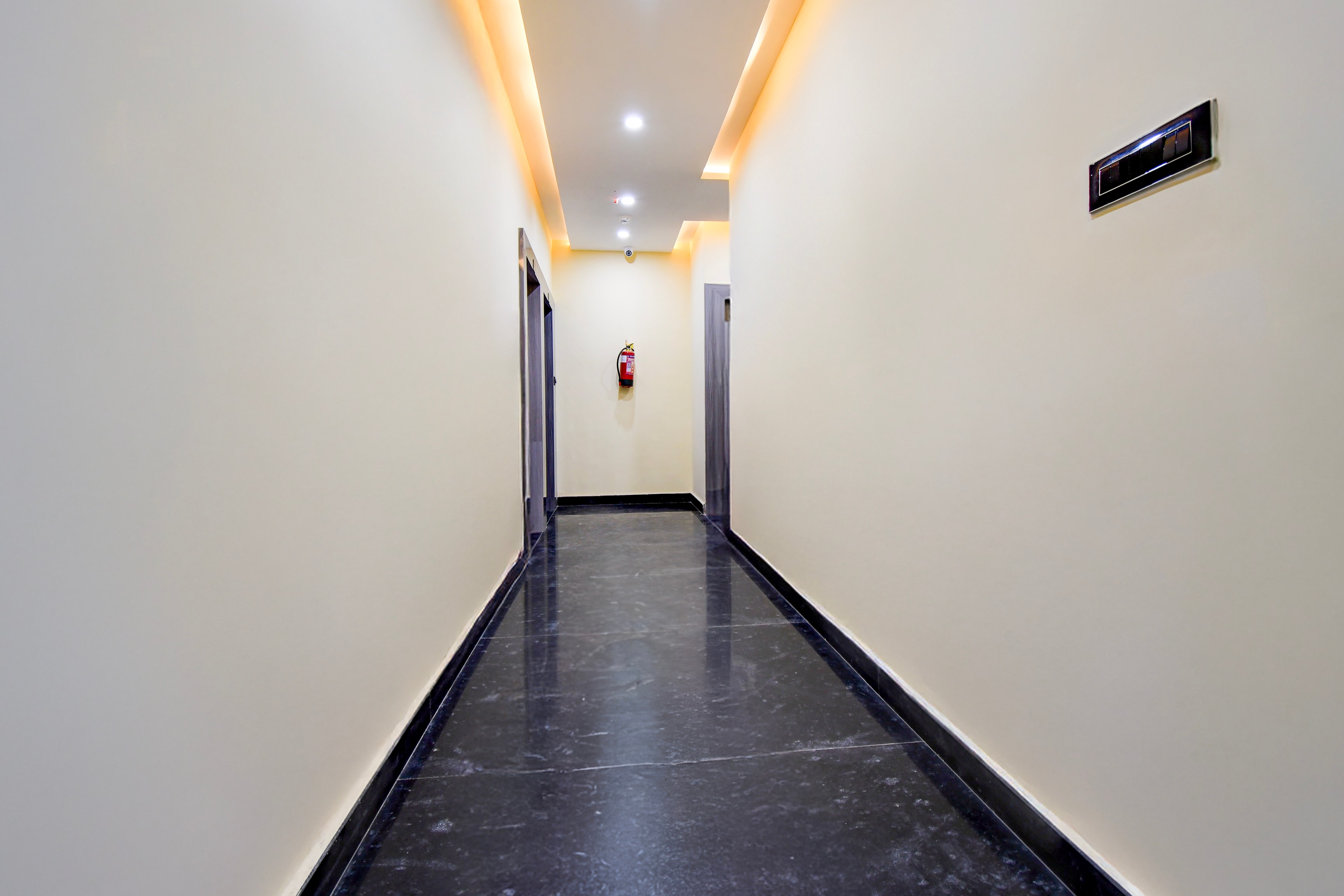 Super Townhouse Taramandal Near Sahara States in Gorakhpur