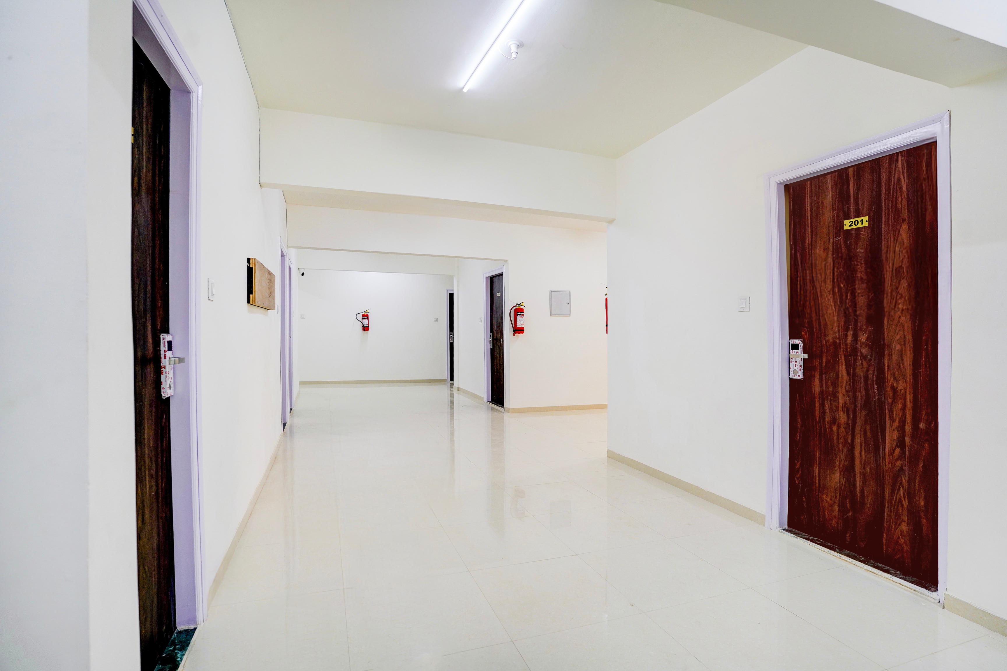 Super Townhouse Vangani Railway Station Formerly Hotel Chadha in Thane