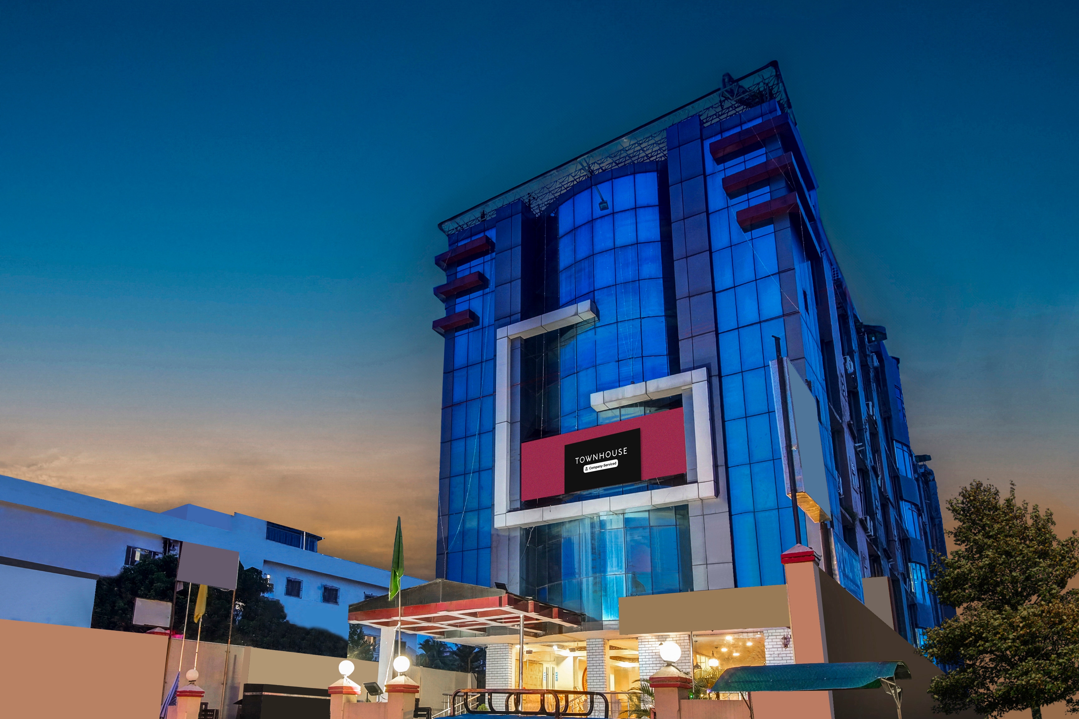 Super Townhouse Hatigaon Near Medicity Formerly Hotel Grand Majesty in Guwahati