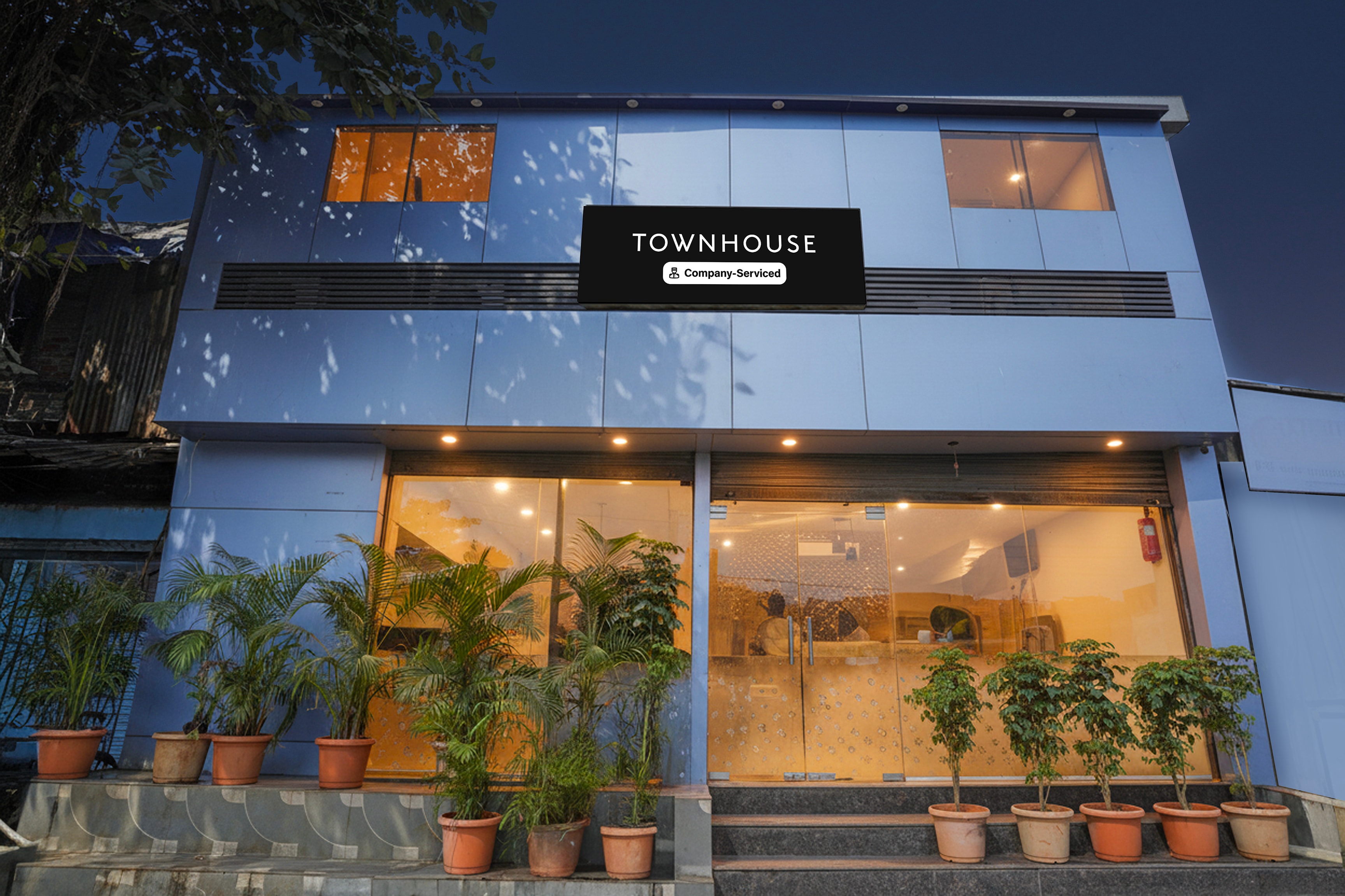 Townhouse LBS Road BKC Formerly Royal Palace in Mumbai