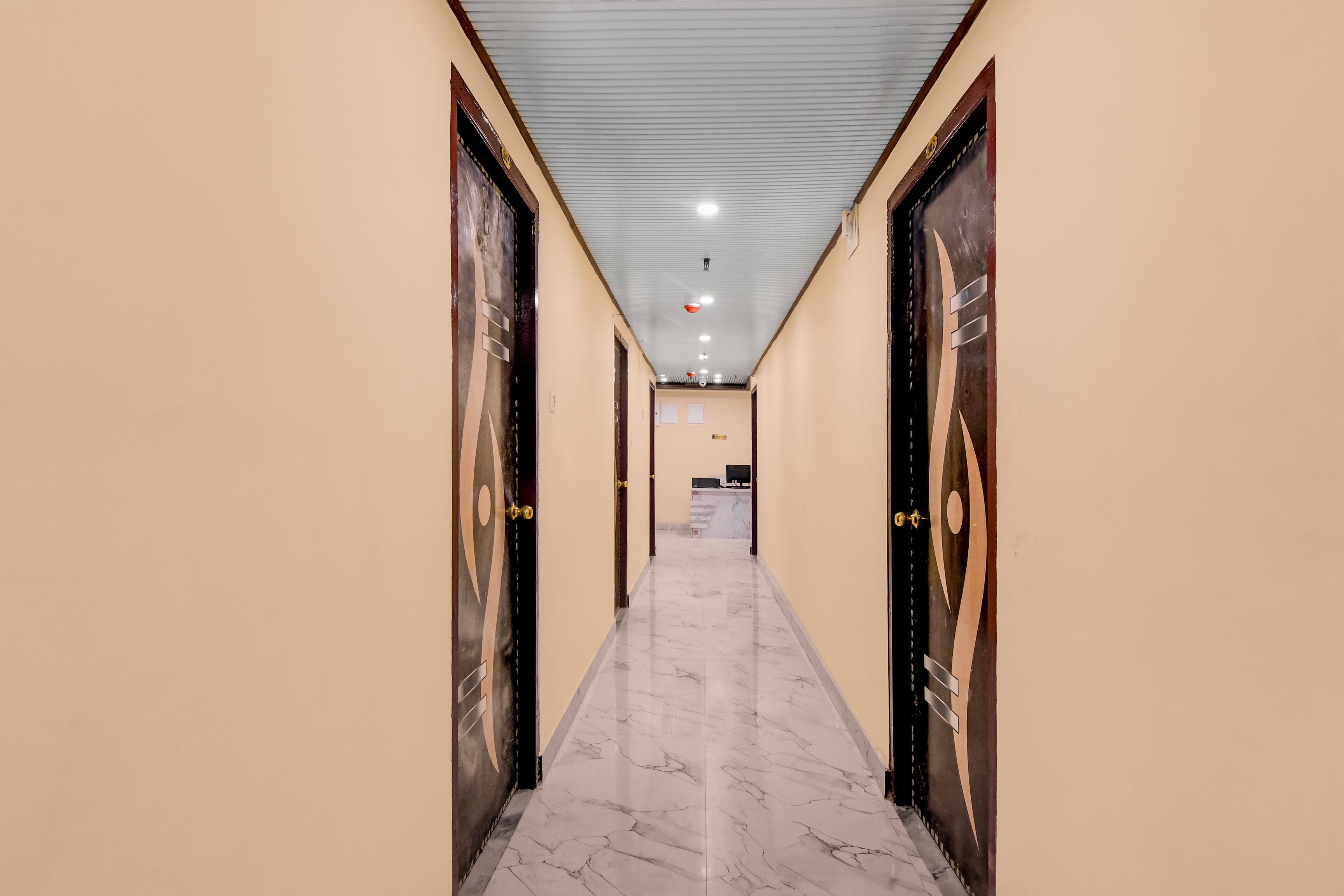 Townhouse Madhyamgram Chowmatha Bus Terminal Kolkata Formerly Star Guest House in Kolkata