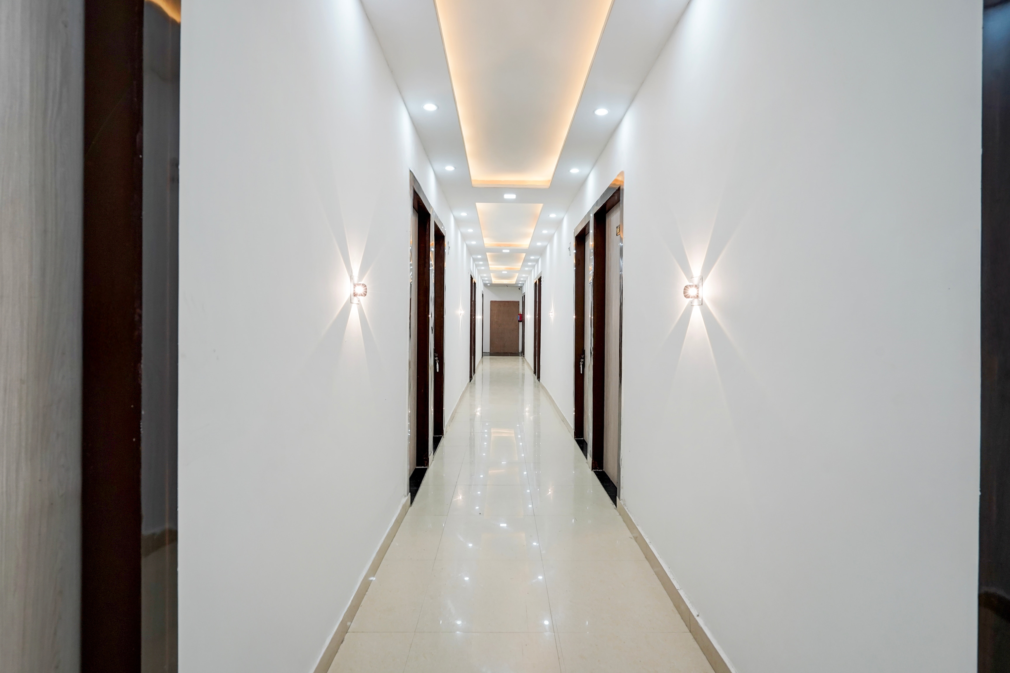 Super Townhouse Oak Char Dham Vrindavan in Vrindavan