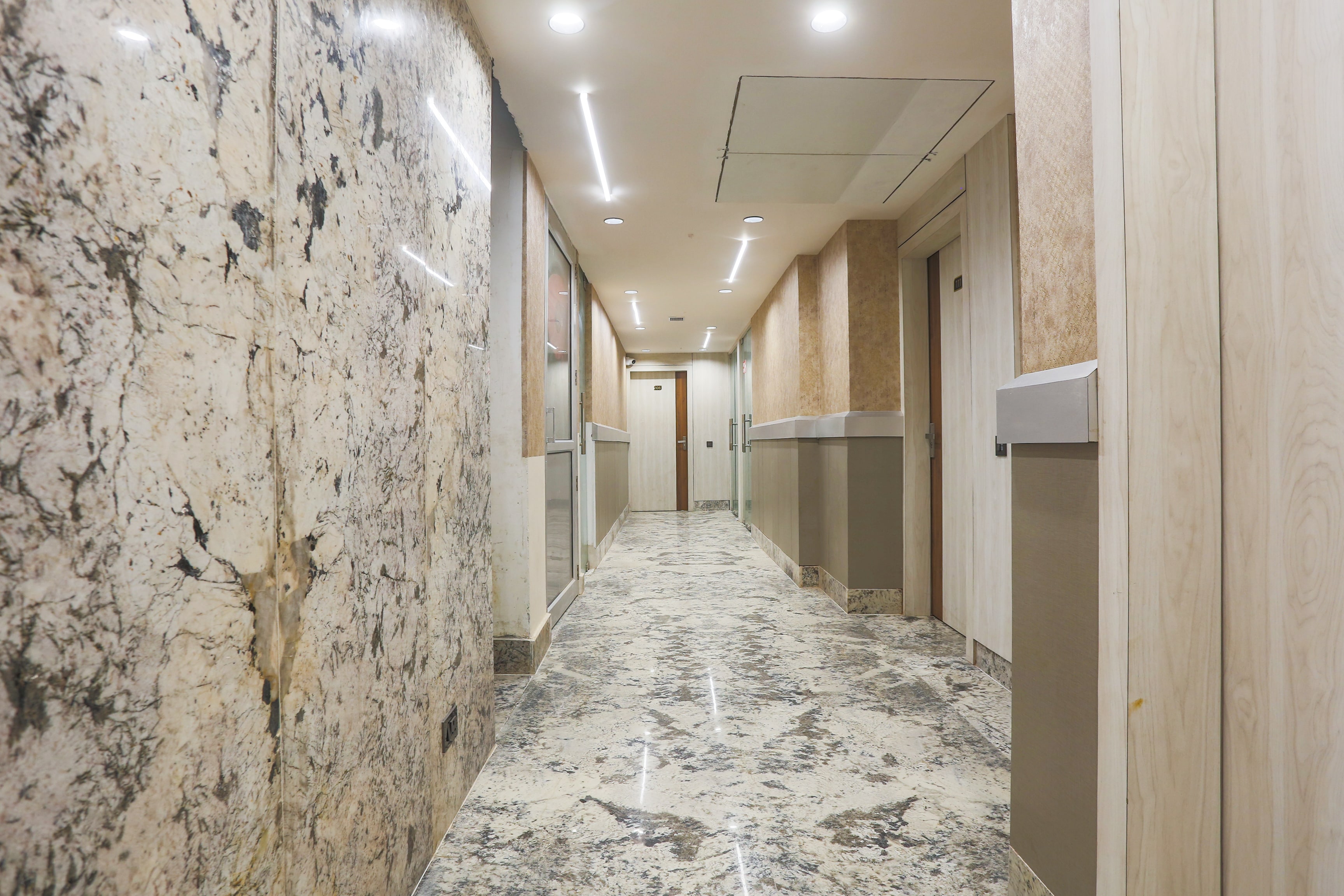 Super Townhouse Oak Hisar in Hisar