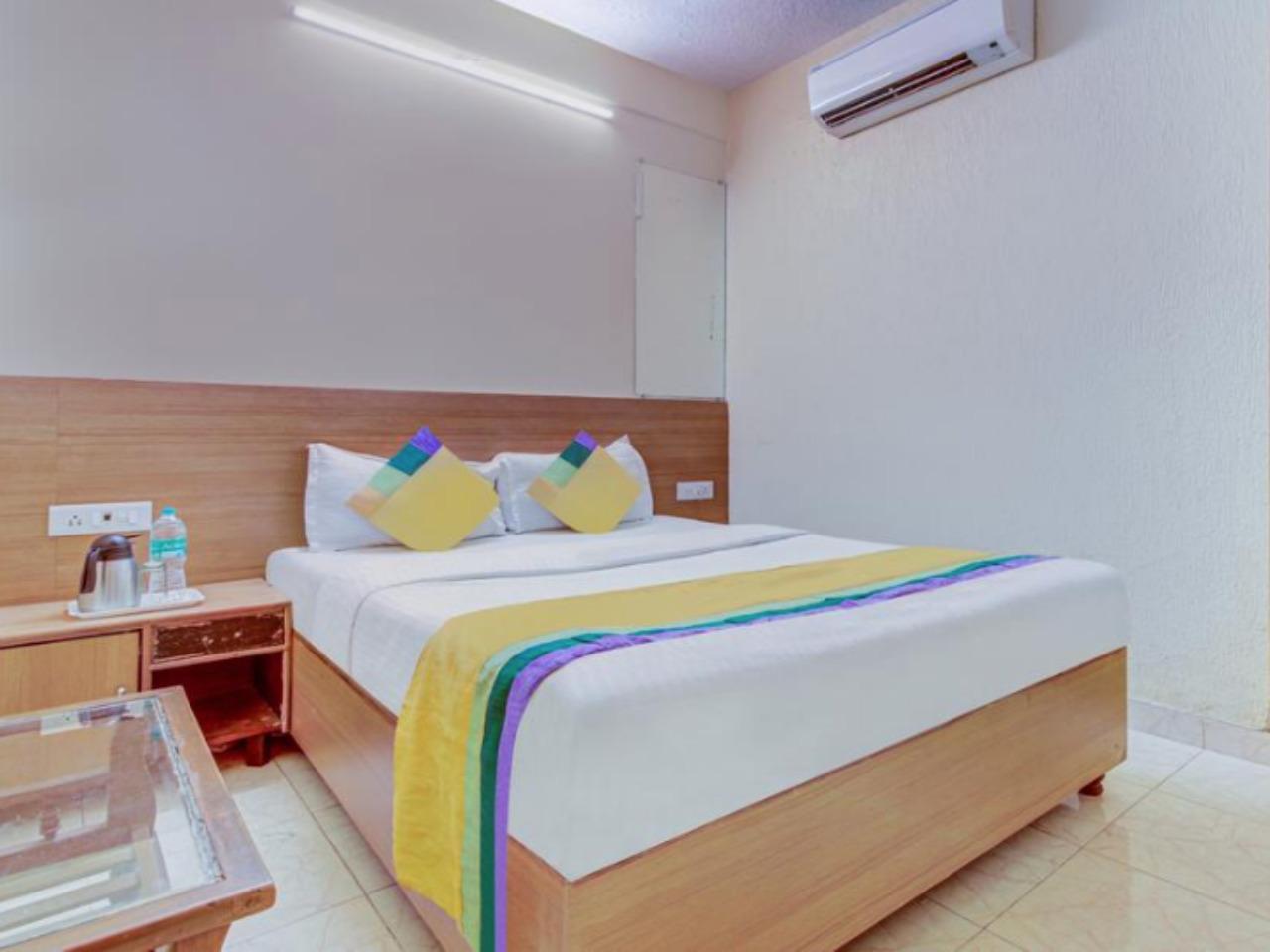 Hotel Waxflower in Mumbai