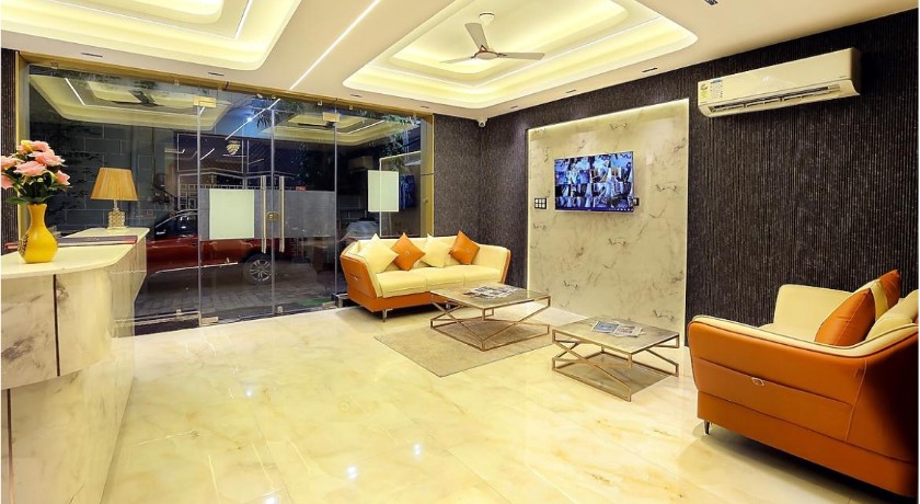 Hotel Signature Suites in Delhi