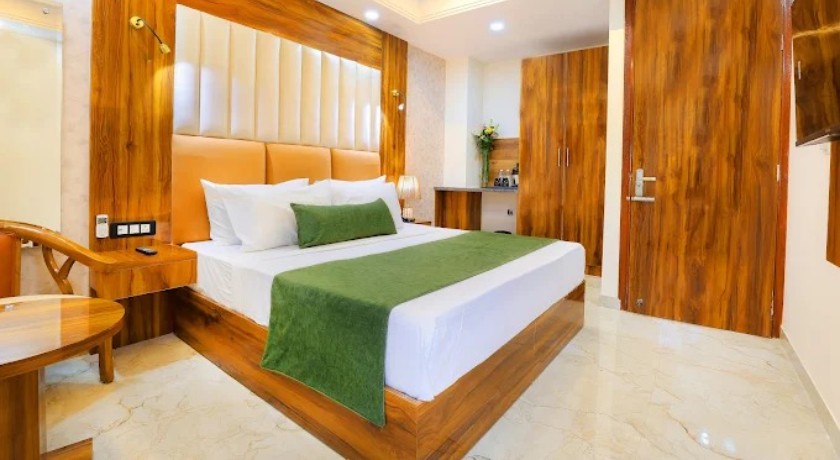 Hotel Signature Suites in Delhi