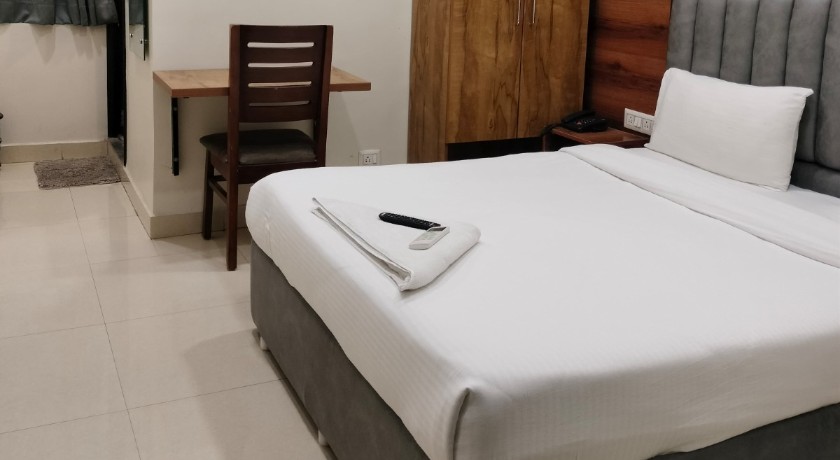 Yellow Sapphire Hotel Hitech City in Hyderabad