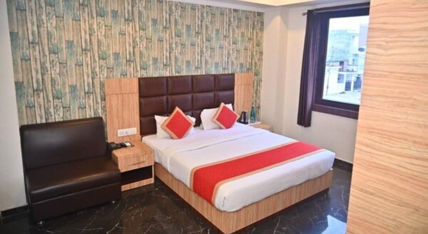 Fairvacanze Lucknow City Centre in Lucknow