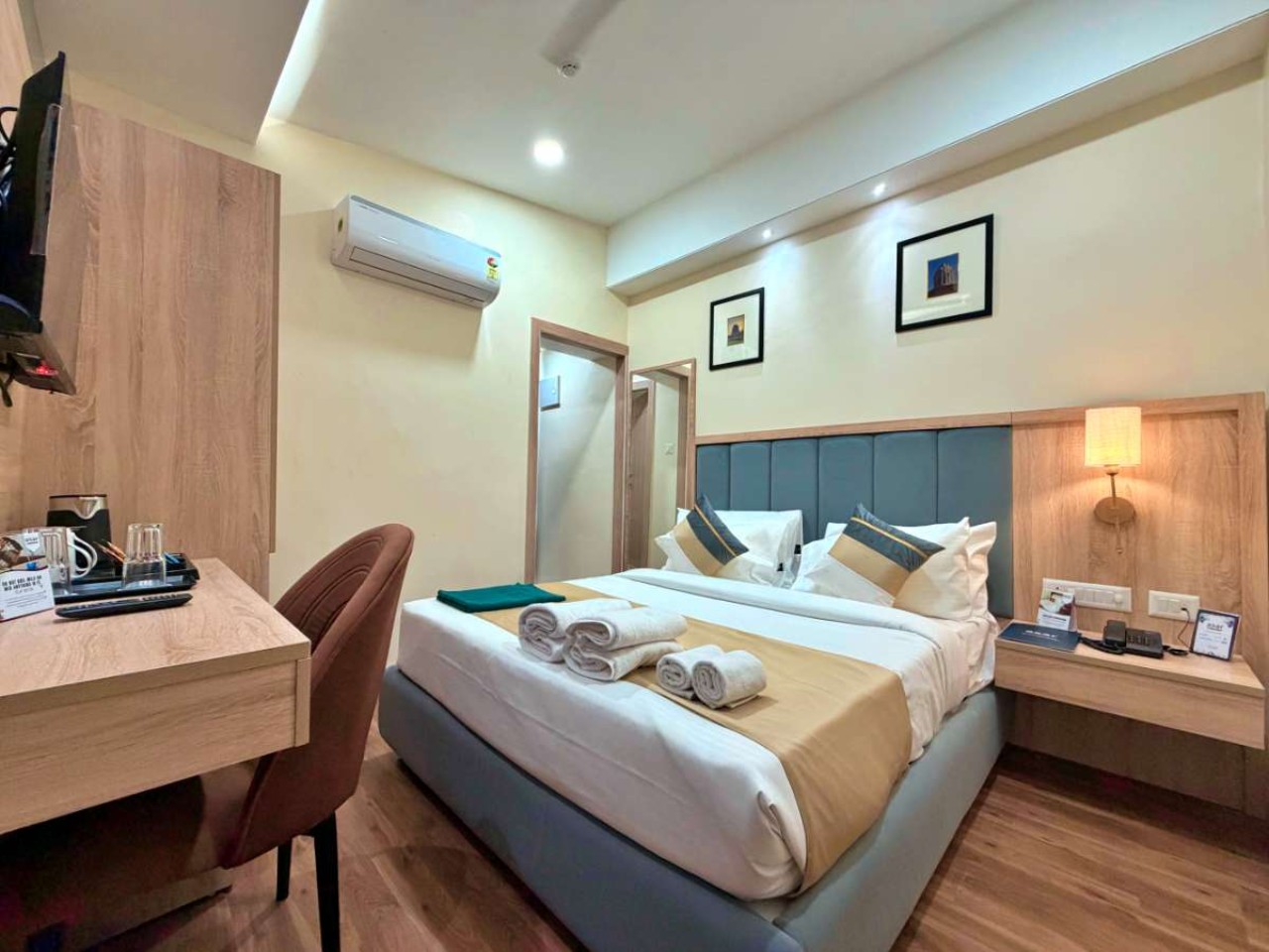 Asar Capoors Hotel Hazratganj by Orion Hotels in Lucknow