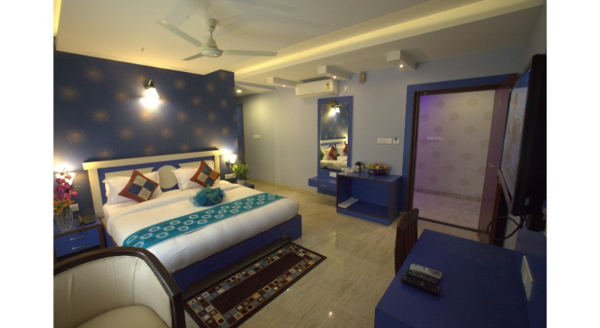 Royal Shades Hotel in Bangalore