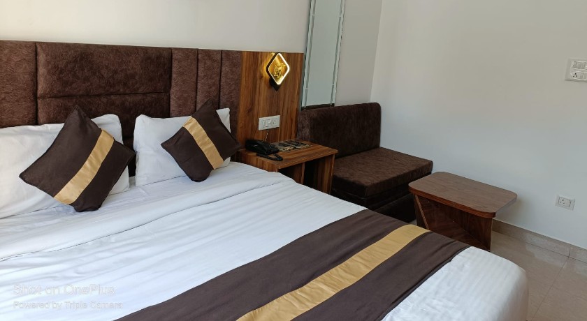 Saalak Lite By Divine Dev Darshan Rishikesh in Rishikesh