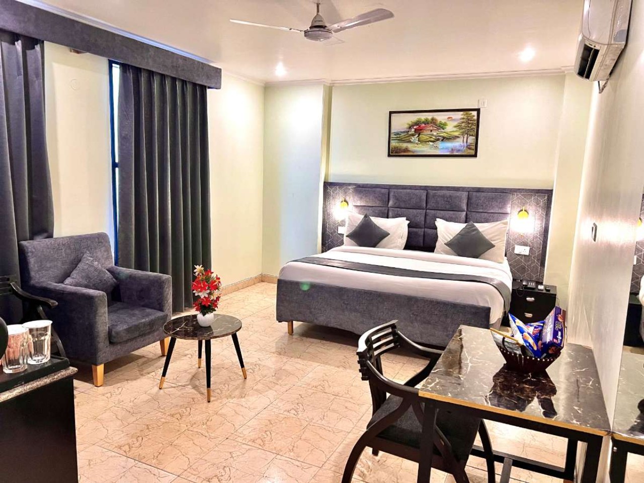 Hotel Sumedha Elegance in Gurgaon