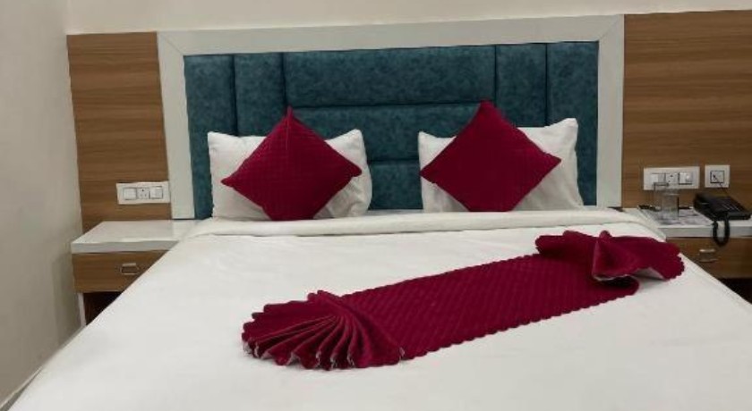 Hotel Sundram Zirakhpur in Zirakpur