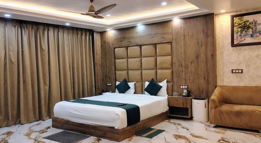 Hotel V Square in Lucknow