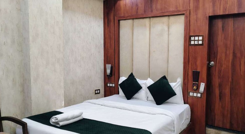 Hotel V Square in Lucknow