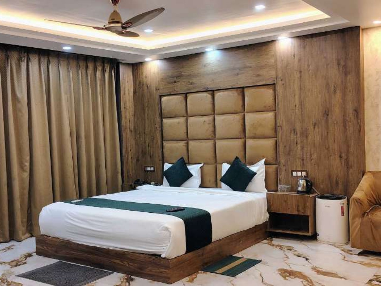 Hotel V Square in Lucknow