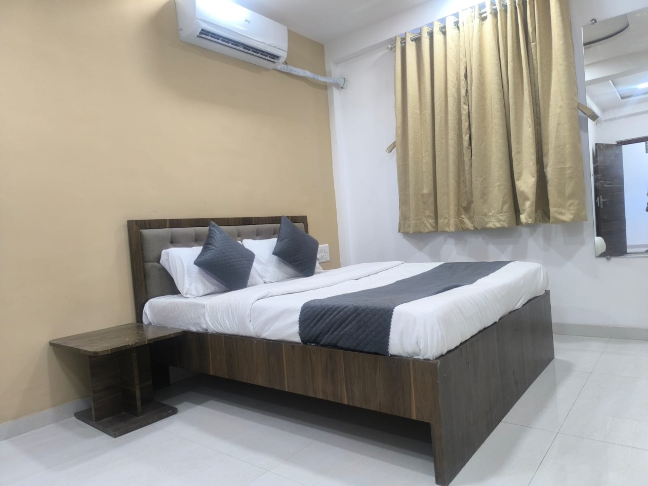 Hotel Devanshri in Thane