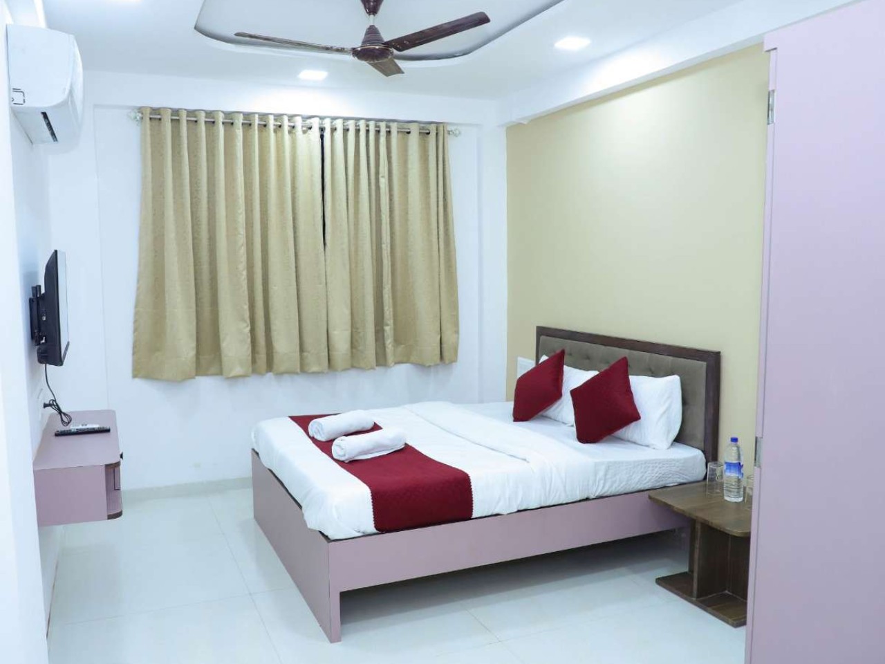 Hotel Devanshri in Pen