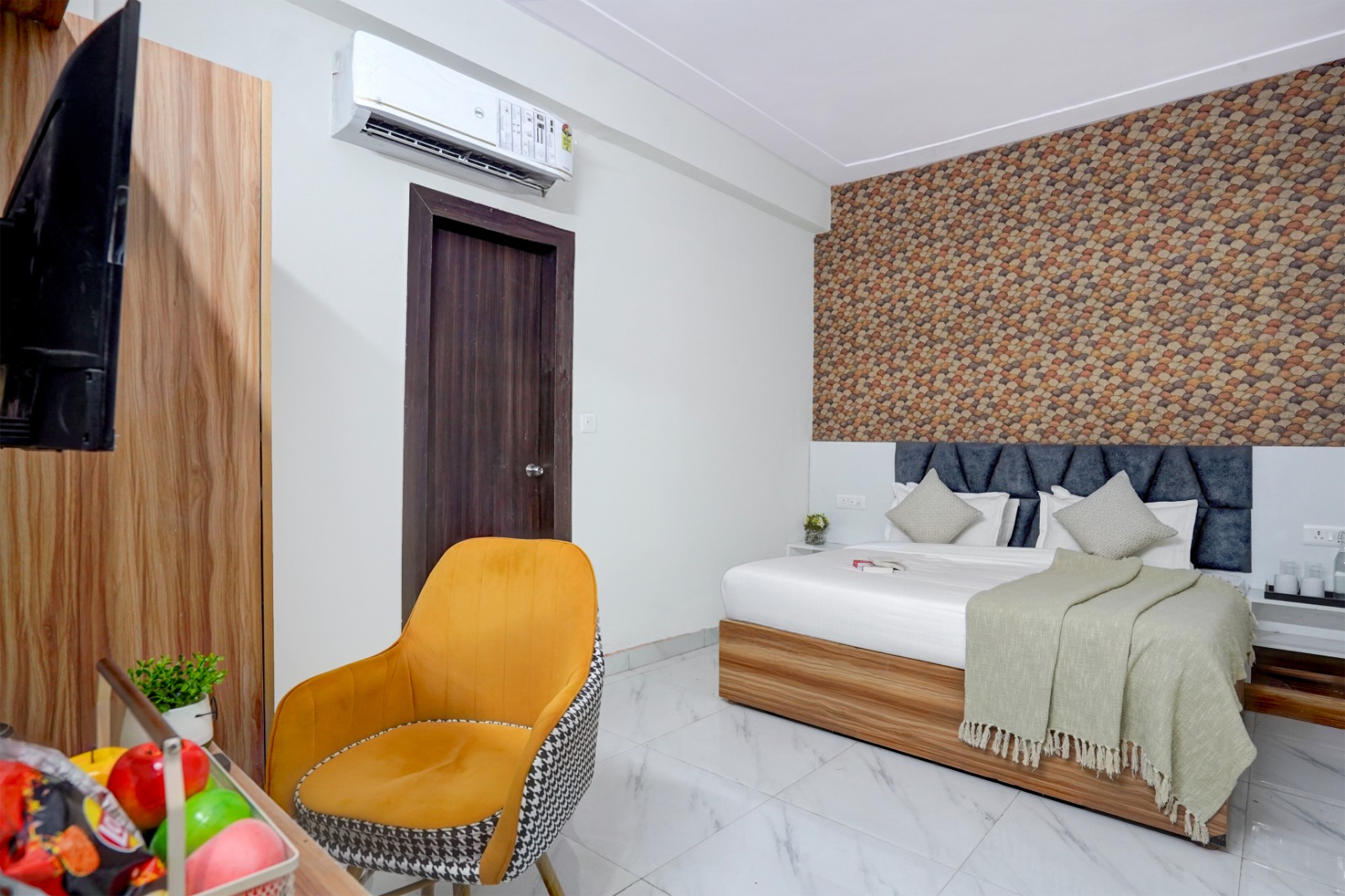 The Royal Corporate in Noida