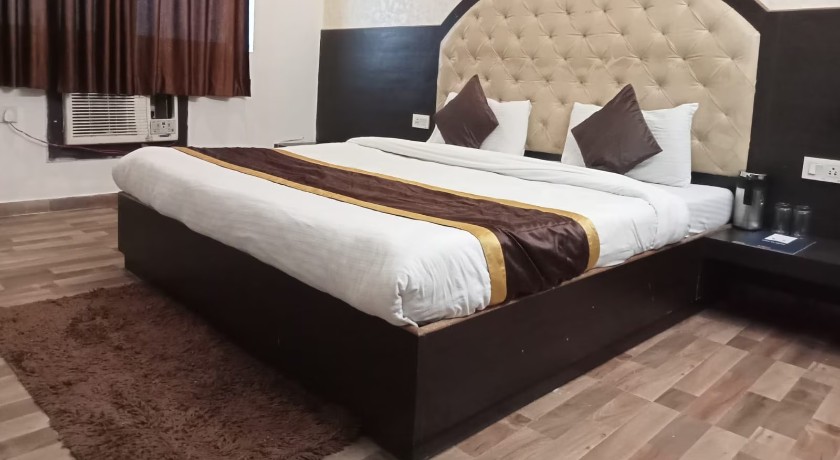 Clarks Collection Maanya in Bareilly