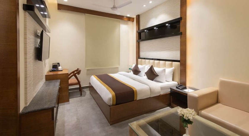 Clarks Collection Maanya in Bareilly