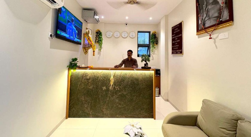 Hotel Safe House in Navi Mumbai