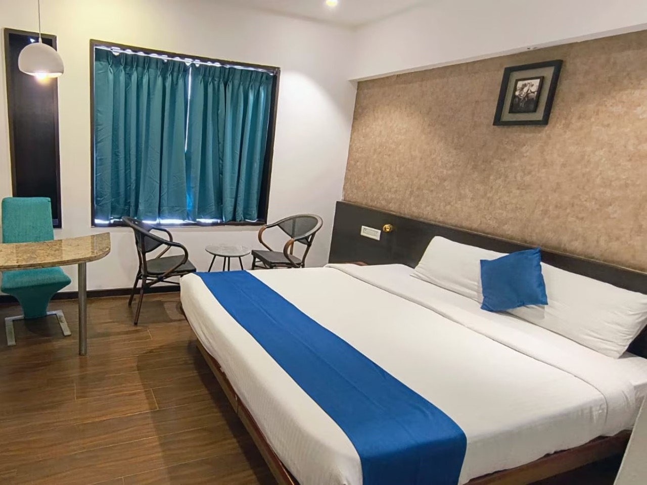 Hotel Lxia in Pune