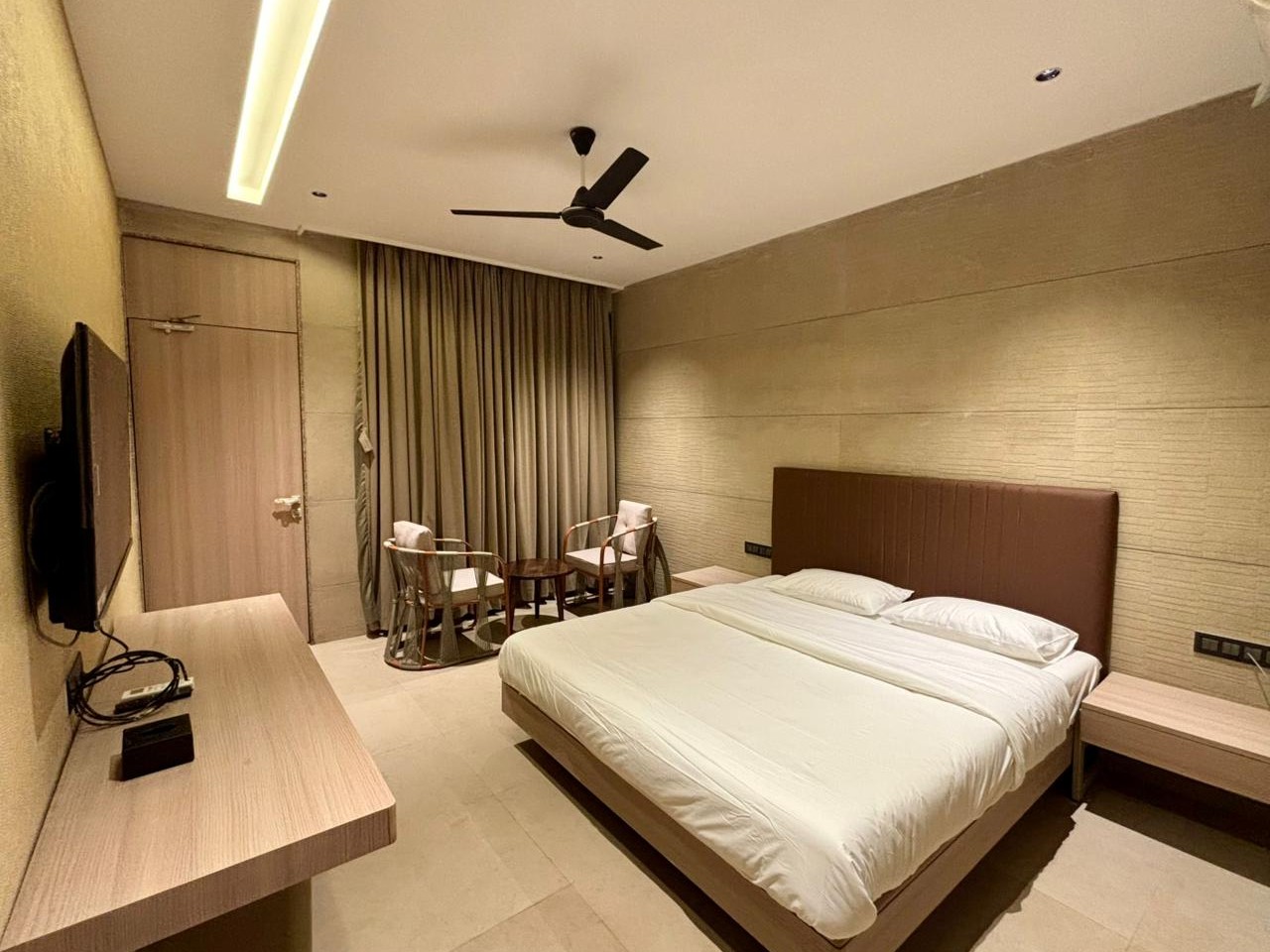 Hotel Baywatch Gorai in Mumbai