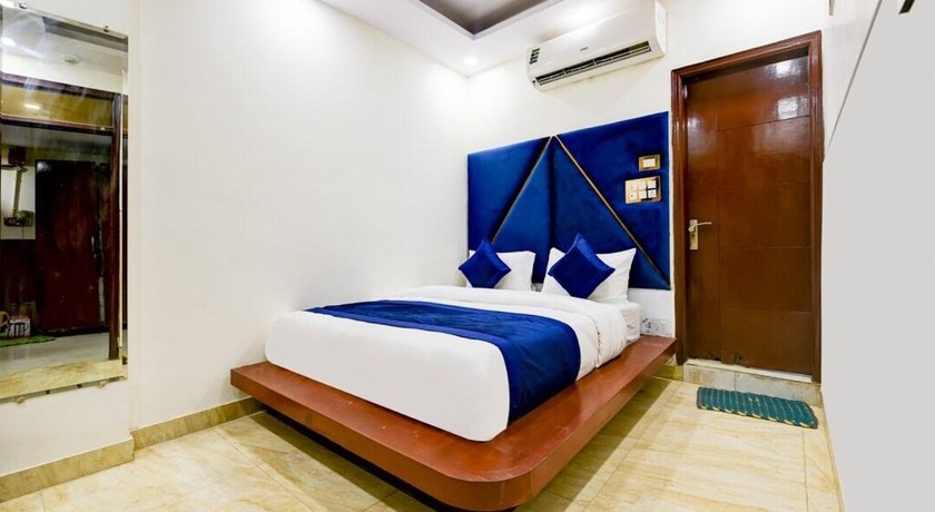 Hotel Prem Deluxe in Delhi
