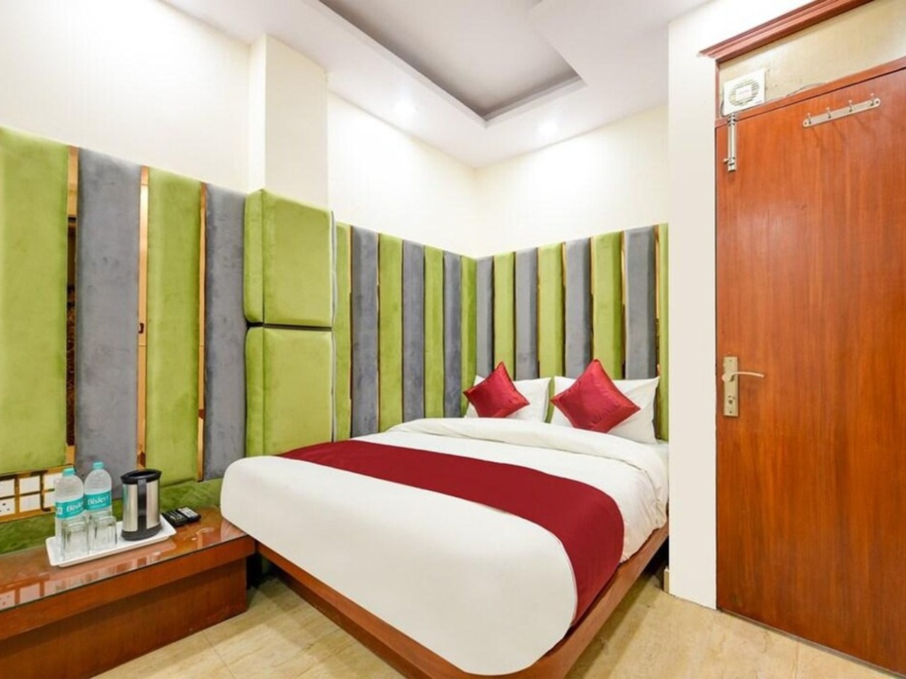 Hotel Prem Deluxe in Delhi