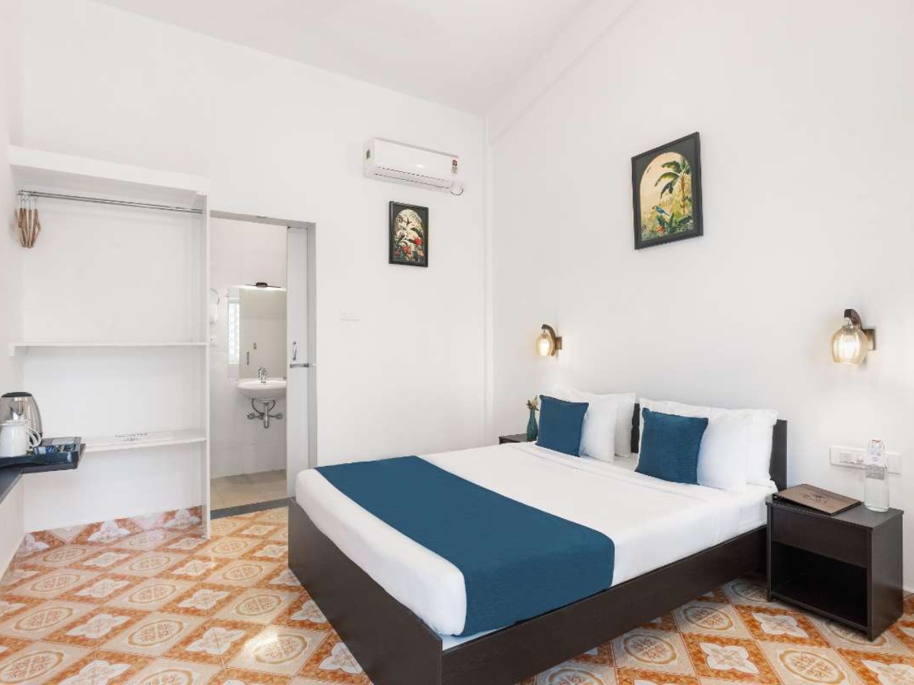 8fold by LaRiSa in Goa