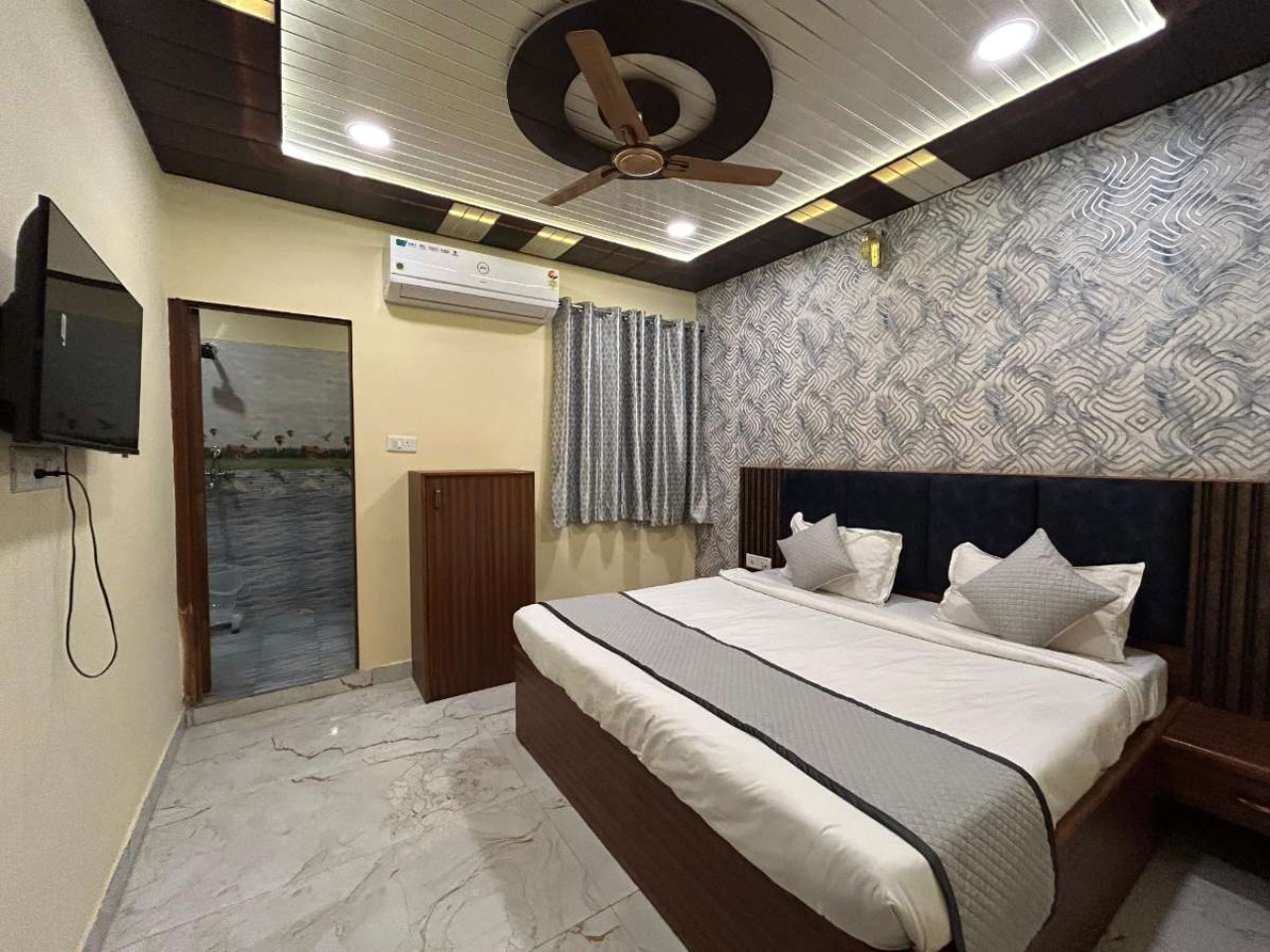 Hotel Triple Three by Aditya Inn in Jaipur