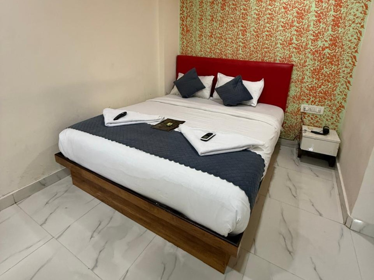 Hotel Dream Palace in Mumbai