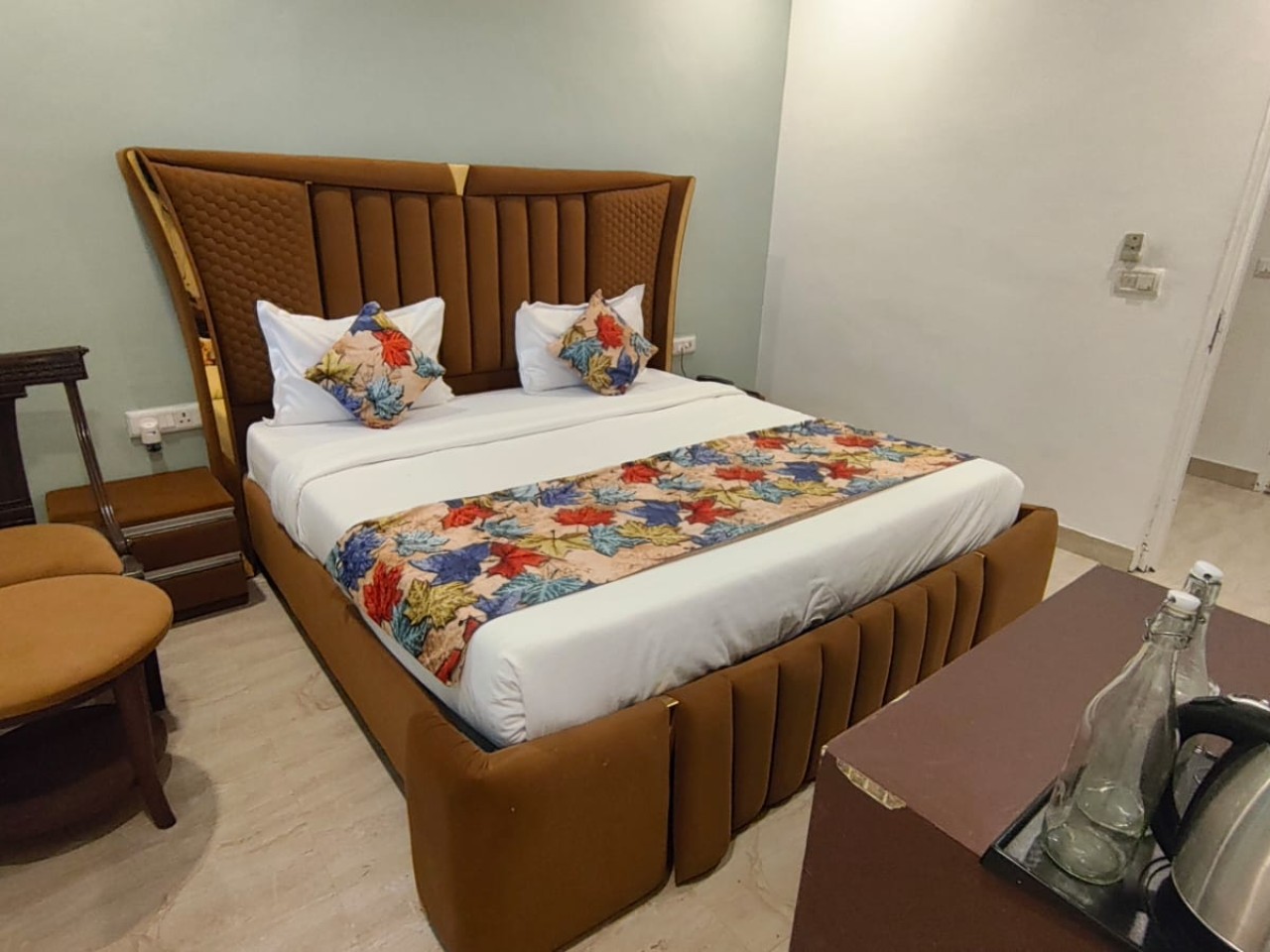 Hotel Devise Residency in Delhi