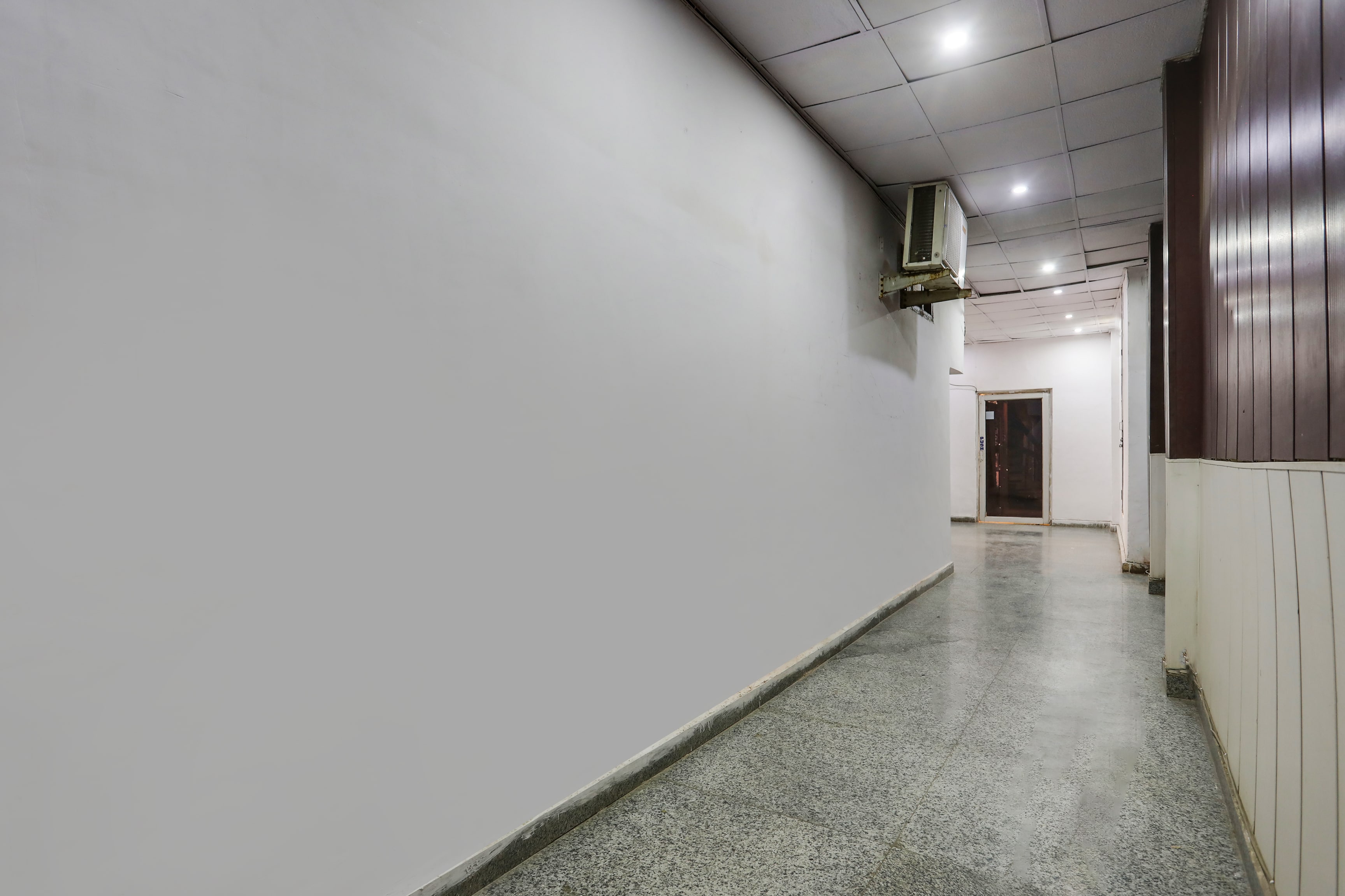 Hotel O Tajganj Near Taj Mahal West Gate in Agra