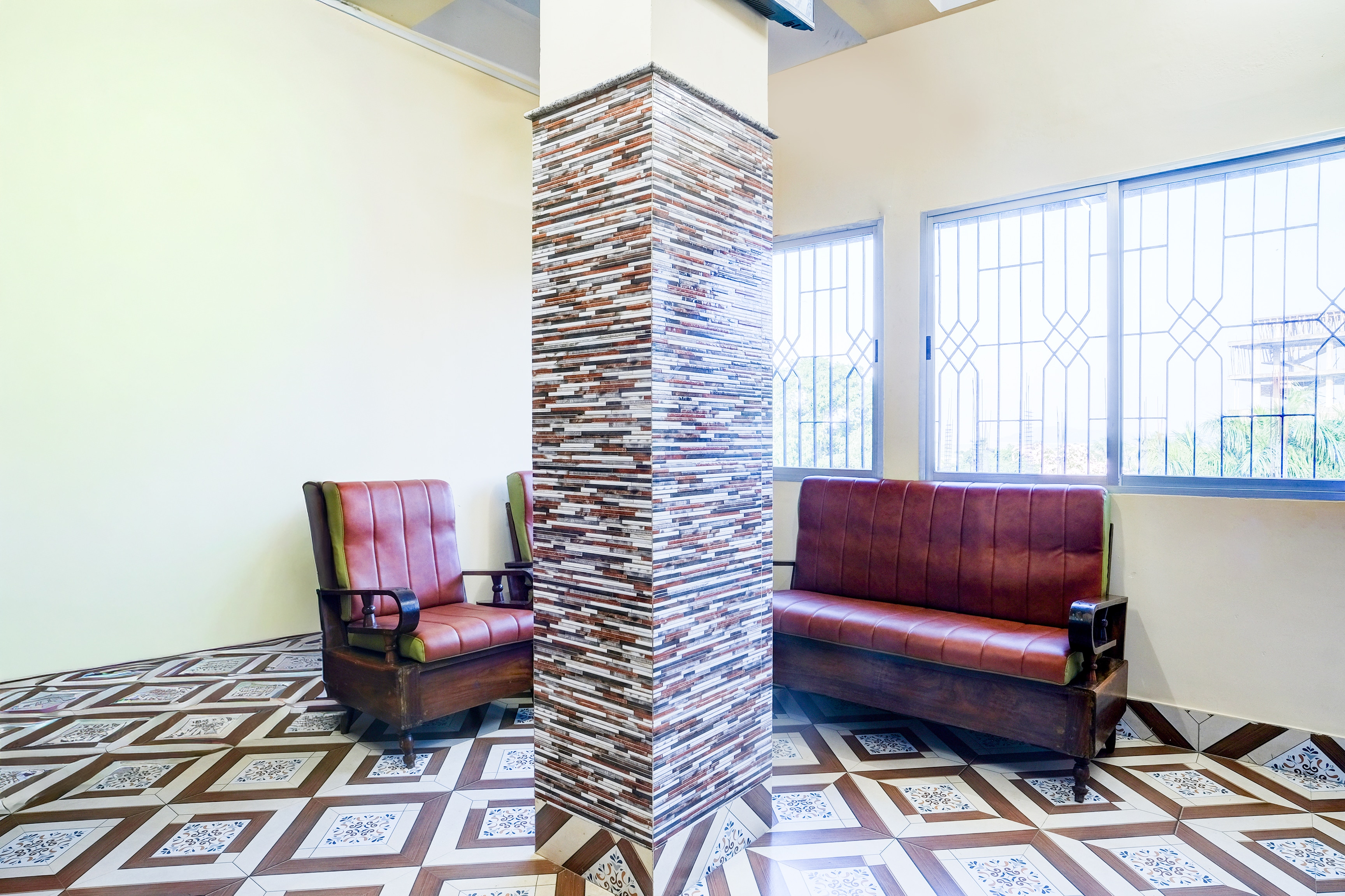 Collection O Panikhaiti Railway Station Formerly Brahmaputra View Guest House in Guwahati