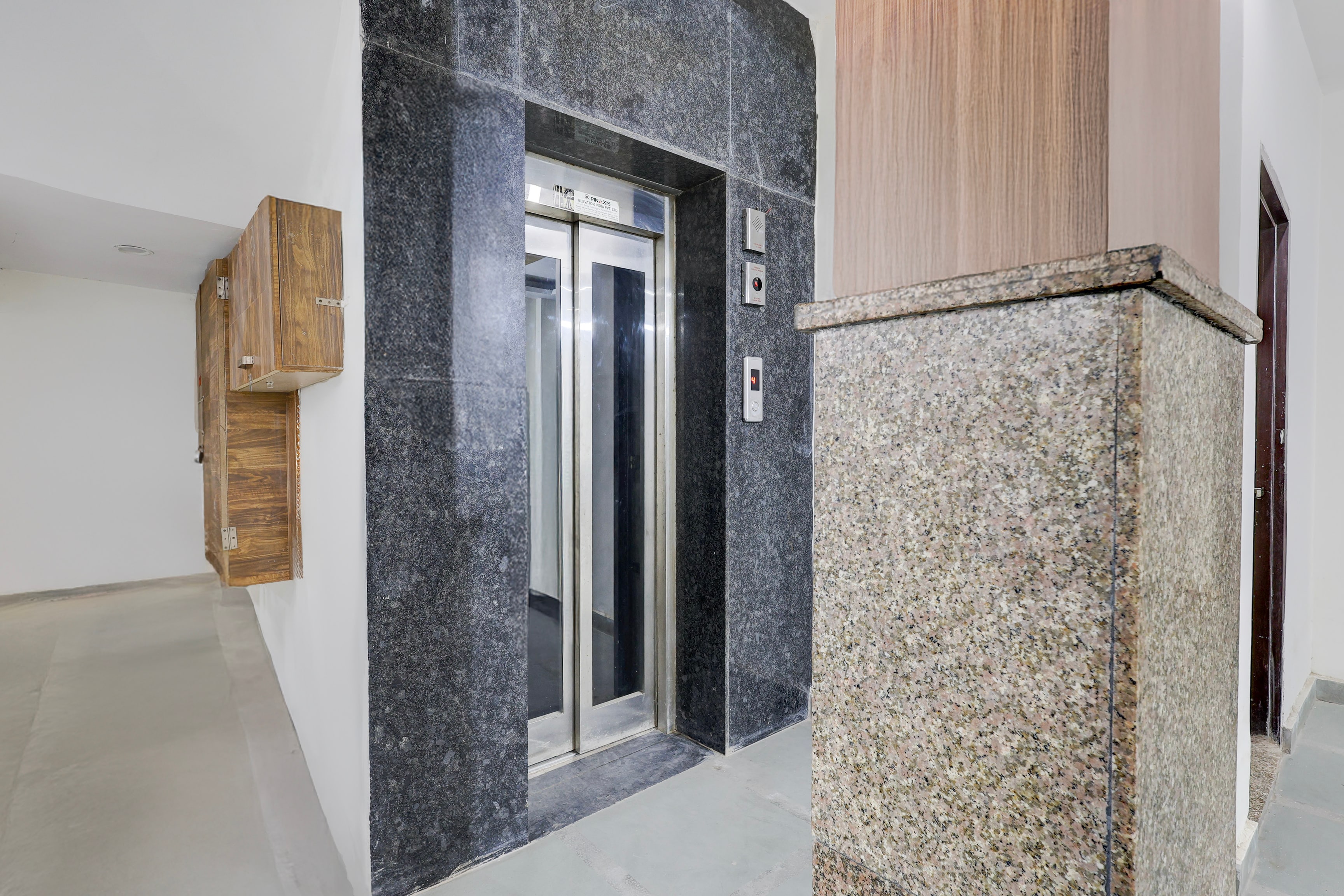 Collection O DLF Phase 3 Metro Station Gurgaon Formerly Krishnay Residency in Gurgaon