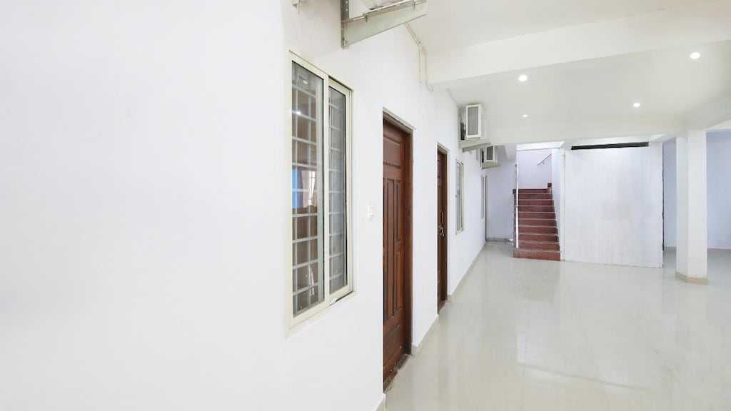 Hotel O Chikkamagaluru Bus Terminal Formerly Seasons Inn in Chikkamagaluru