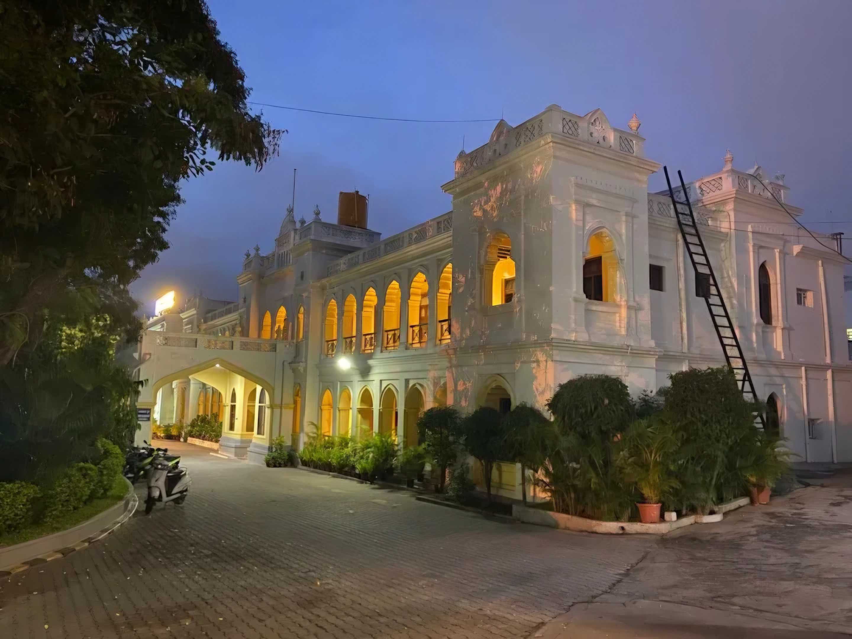 Hotel O Chikkamagaluru Bus Terminal Formerly Seasons Inn in Chikkamagaluru