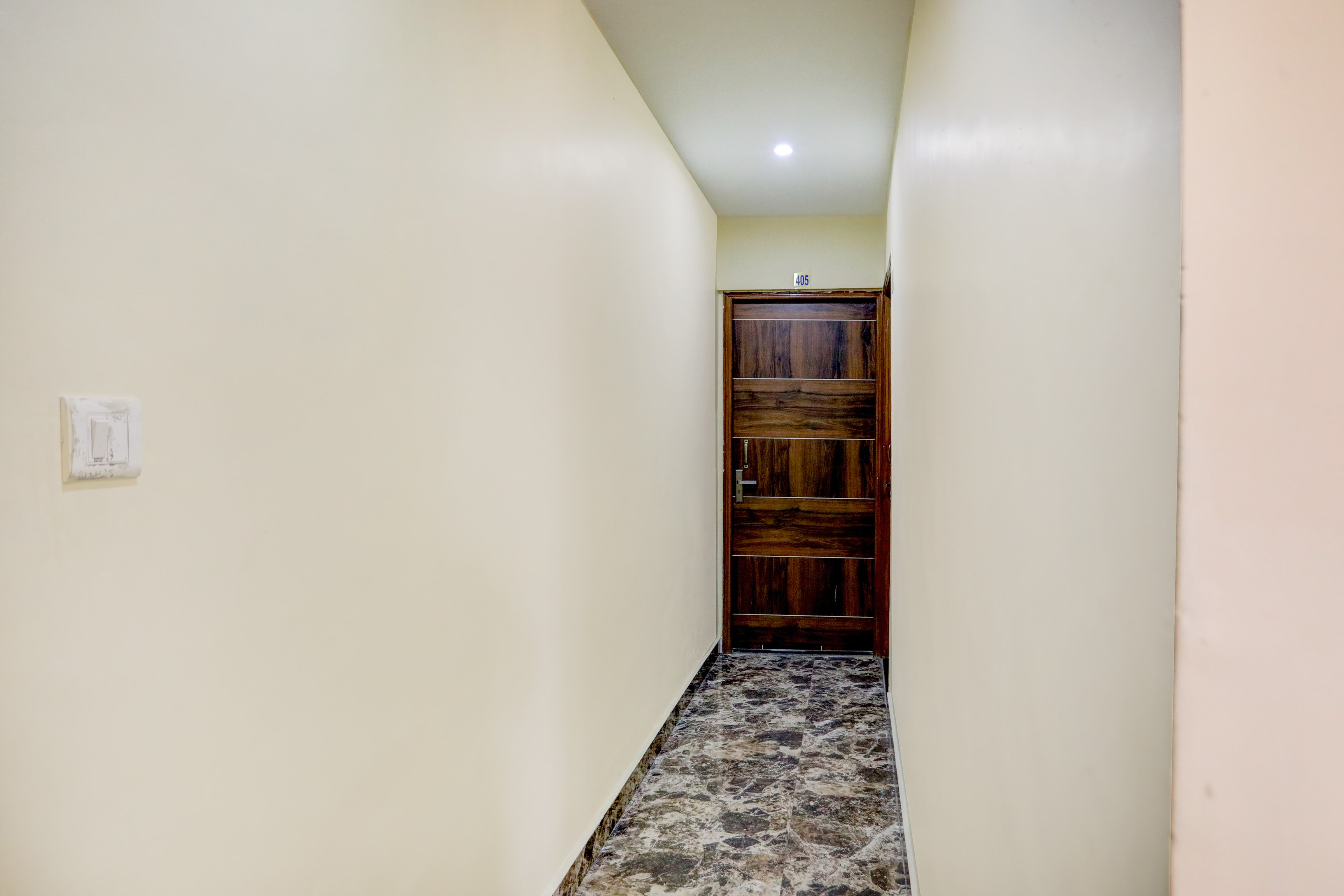 Hotel O Rae Bareli Railway Junction Formerly Nova Resorts & Luxury Farm in Raebareli