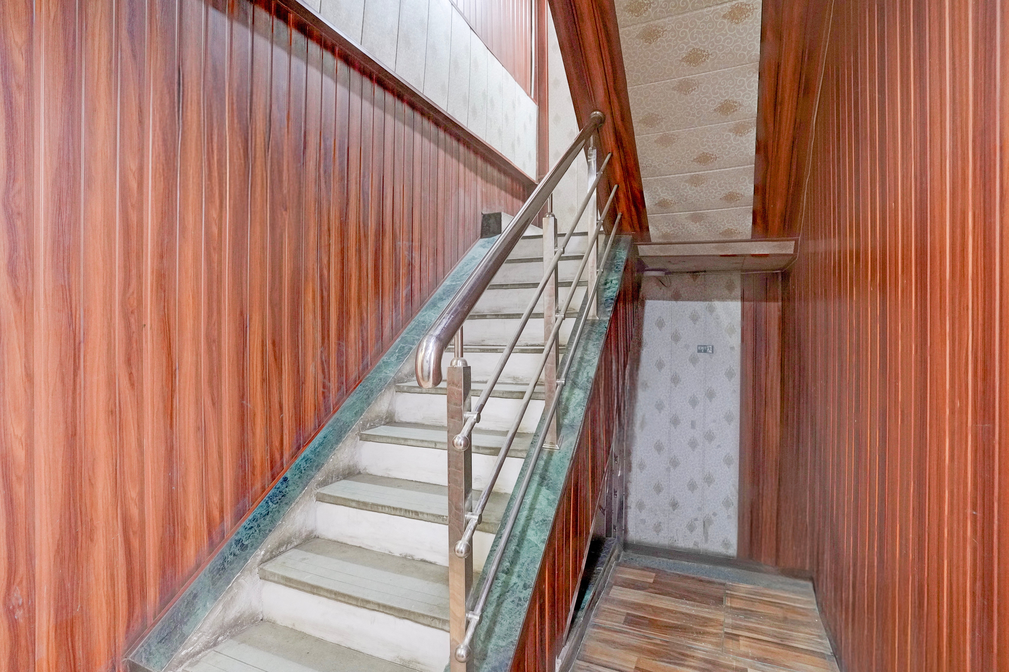 Hotel O Ulhasnagar Railway Junction Formerly Garden Inn in Thane