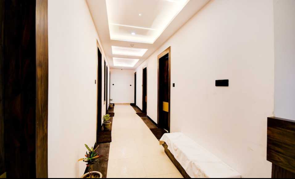 Townhouse Oak Kanpur Anwarganj Railway Station Formerly Royal Residency in Kanpur