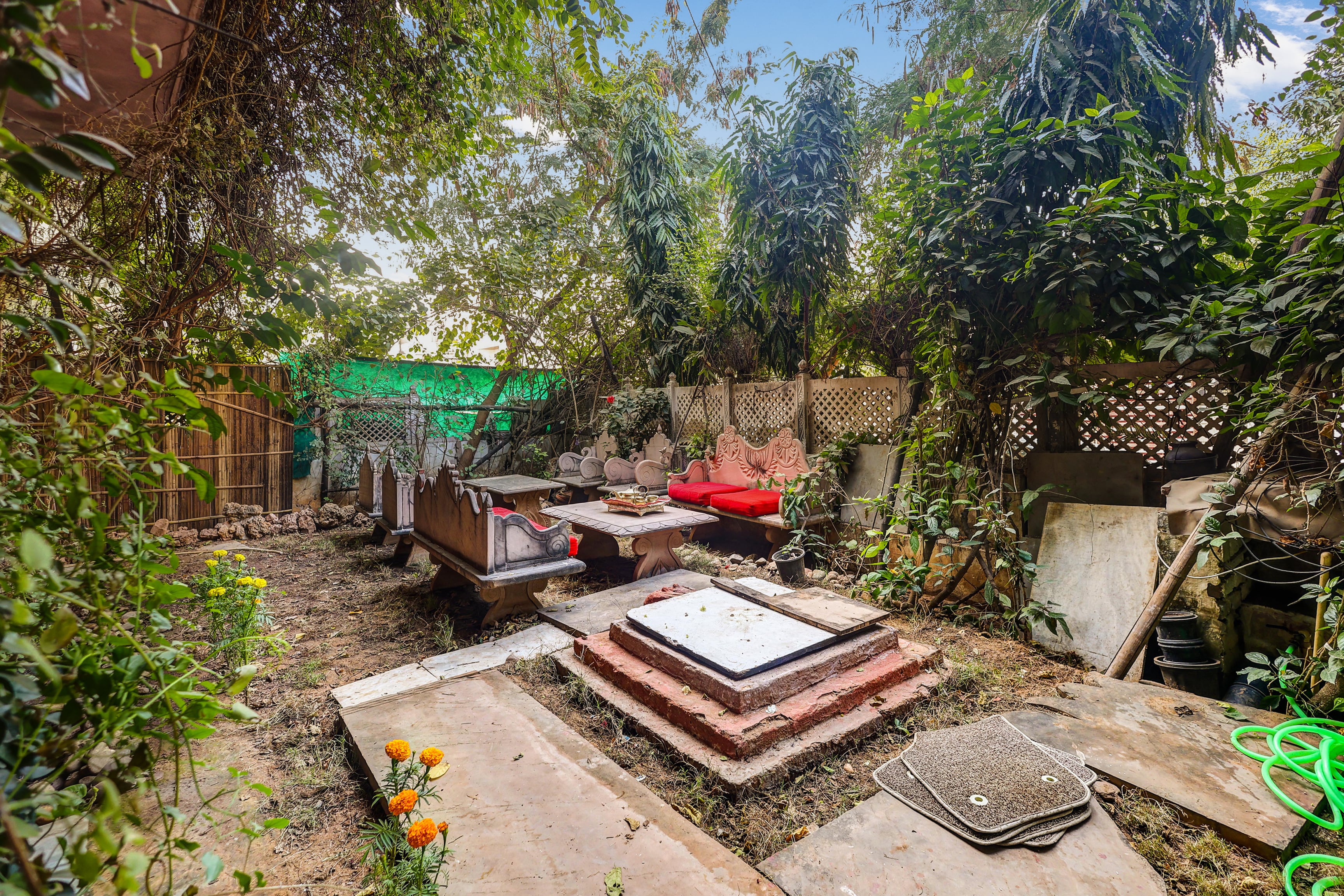 Collection O Laxmi Narayan Temple Jaipur Formerly Harpalsar Haveli in Jaipur