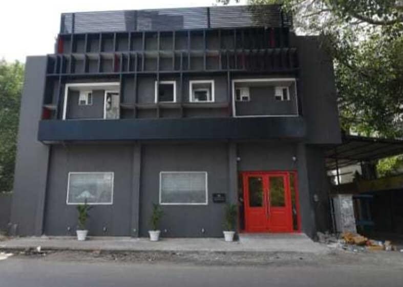 Townhouse Arumbakkam Metro Station Formerly Radha Jayam Residency in Chennai