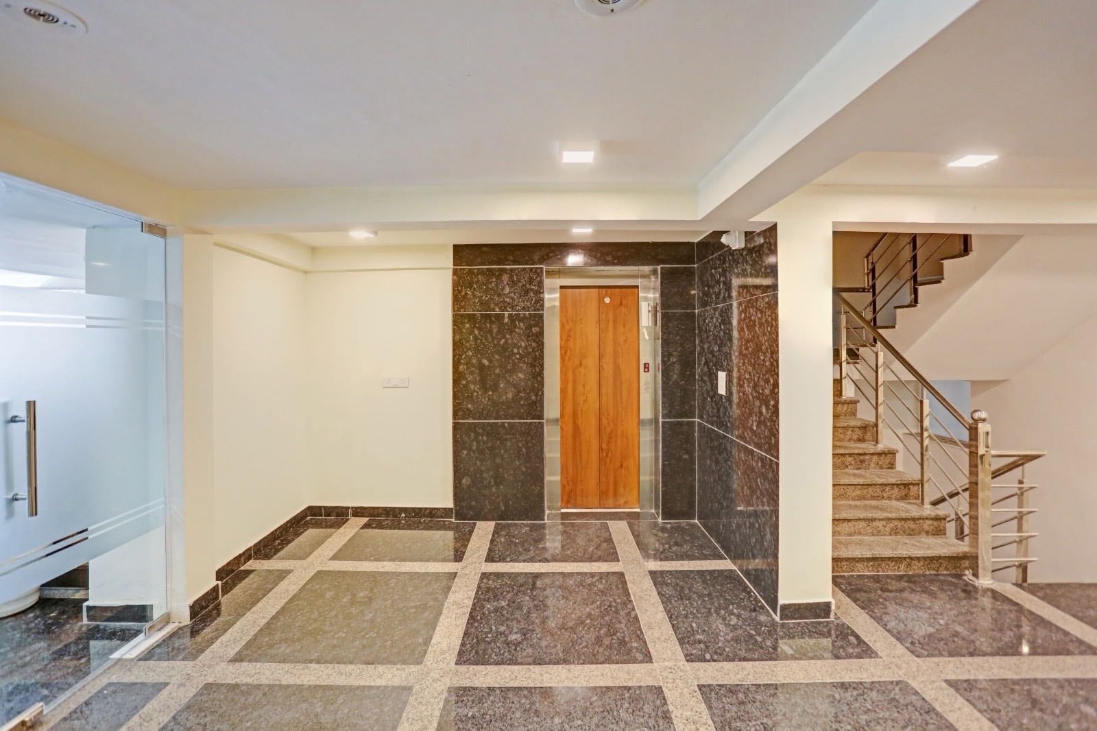 Townhouse Alwar Railway Junction in Alwar